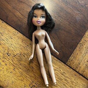 Bratz Yasmin Short Hair--2001
